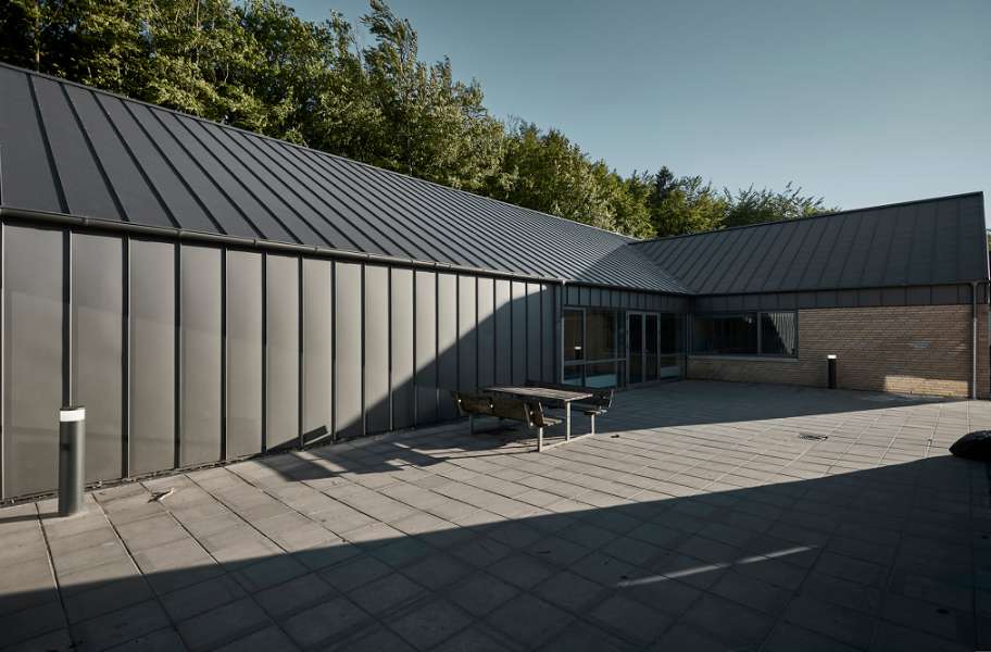 Skolerenovering med stålprofiler på Skørping Skole, Skørping Skole, Himmerlandsvej 59, 9520 Skørping